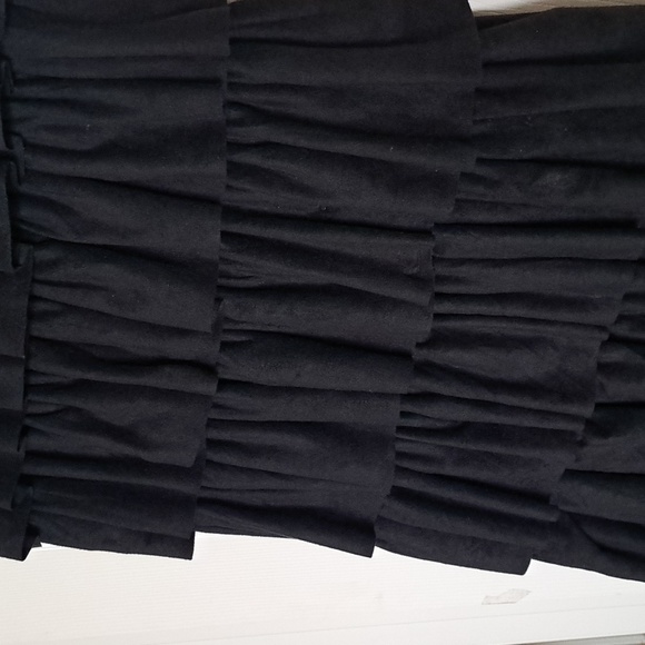 TIER Velvet Skirt - Picture 4 of 10